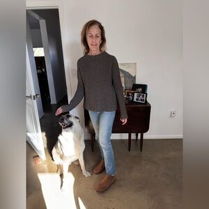 Vince Women's Dark Brown Crew Neck Sweater